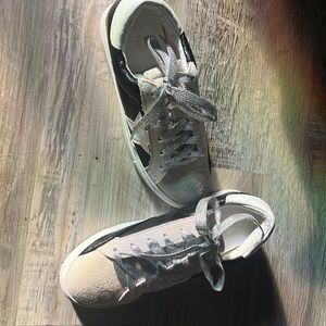 Brand new size 6 Nature Breeze Sneakers